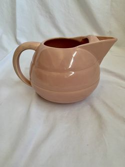 Vintage Bauer Ice Lip Pottery Pitcher Beehive