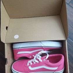 Brand New Size 5 Pink Vans