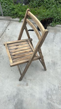 Wooden folding chair