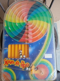 Spin a roo toy