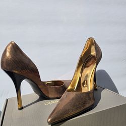 https://offerup.com/redirect/?o=R3Vlc3MuTmV3 Bronze leather heels sz 8.5