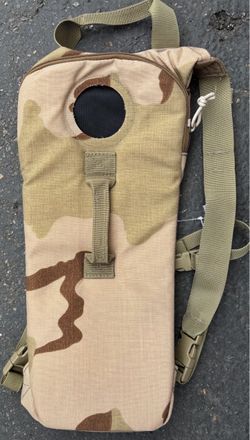 Military Surplus DCU hydration pack, like new