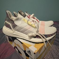 Adidas Ultaboost New Size 8 1/2