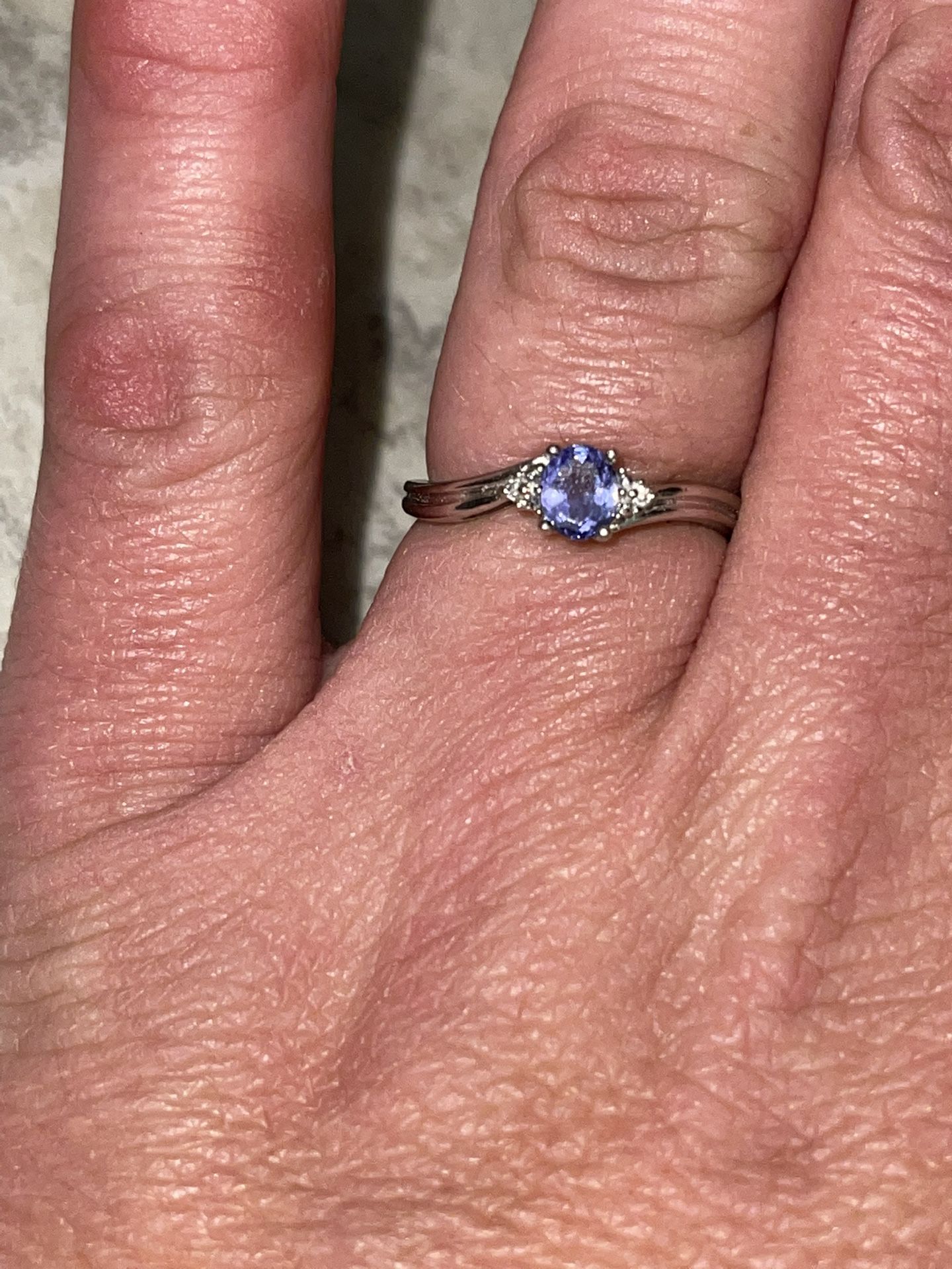 18k White Gold 1Ct. Lavender Sapphire Ring With Diamond Accent 