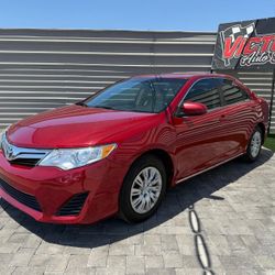 2014 Toyota Camry LE