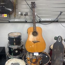 Acoustic guitar Dean M/Daytone 