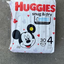 Huggies Snug & Dry Size 4 Diapers