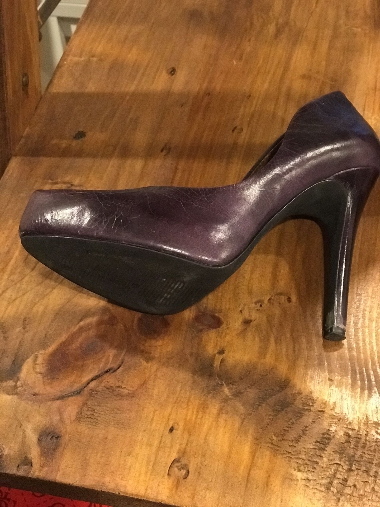 Jessica Simpson pumps