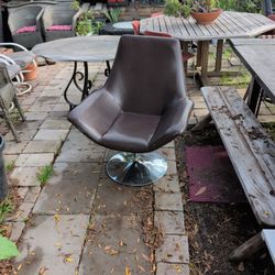 Designer Swivel Chair