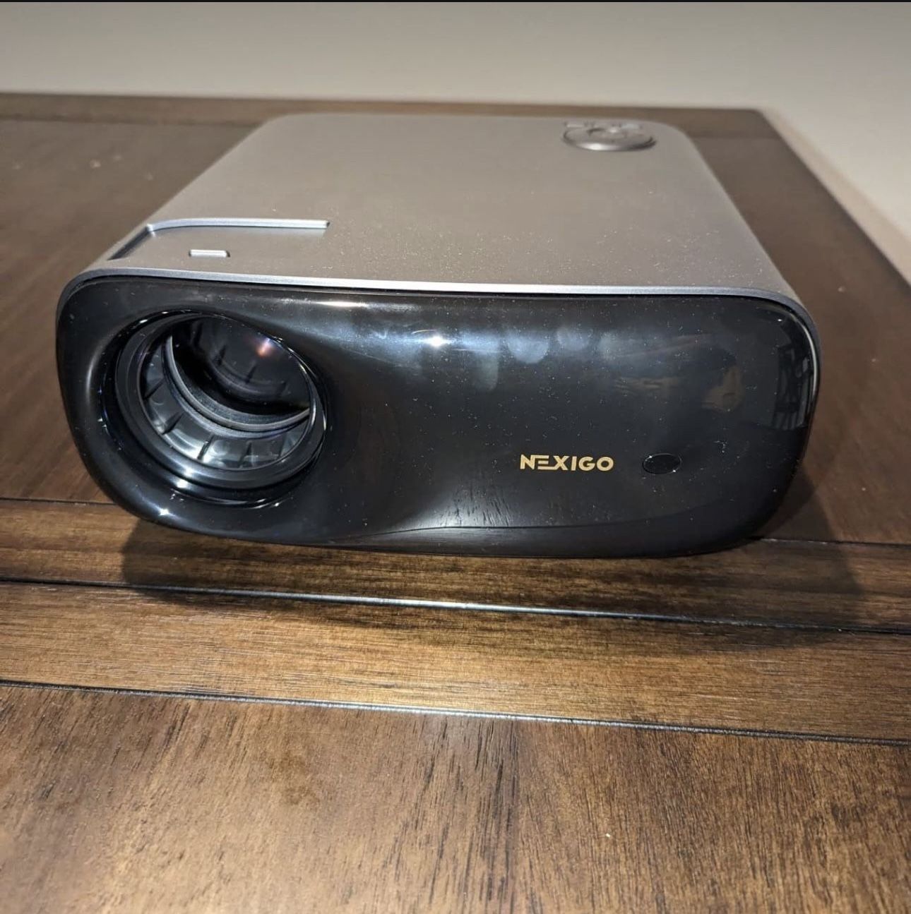 PJ40 projector with wifi & bluetooth