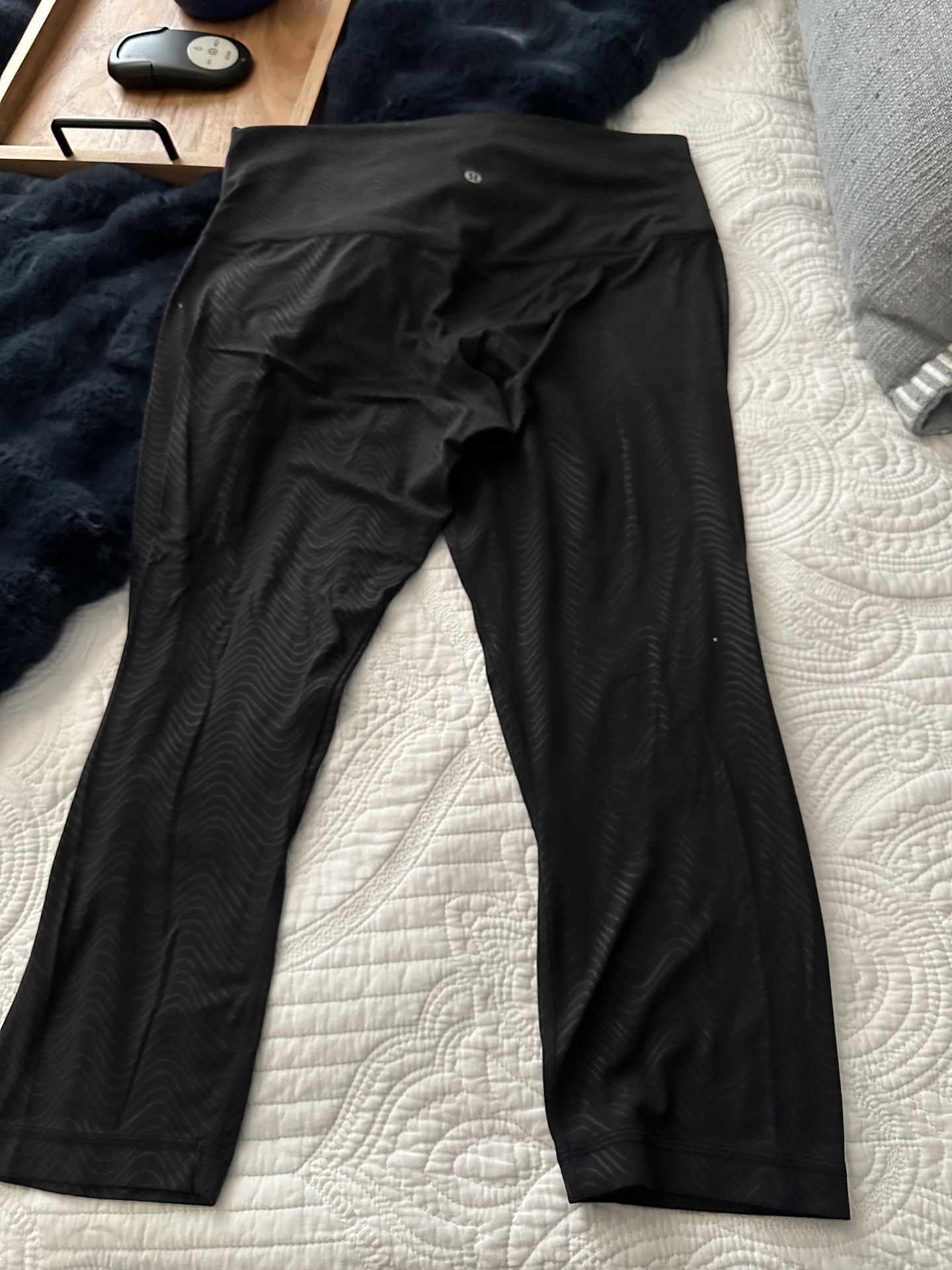 Lululemon Black align leggings size 12 length 23
