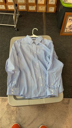 Brand new lands in blue and white women’s