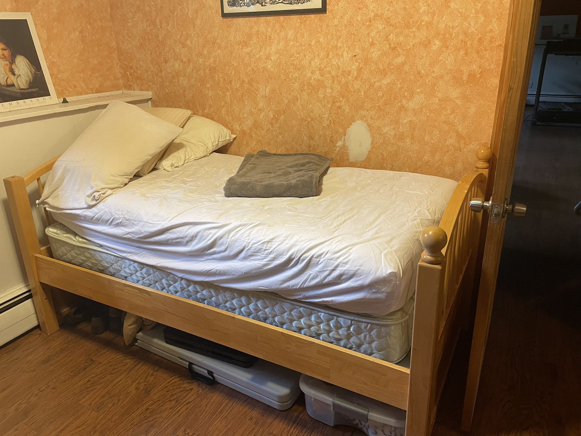 Bunk Bed Solid Wood 3 Mattresses