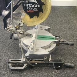 Hitachi C10FCH Compound Mitre Saw 