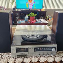 🎵🔥 VINTAGE RECORD PLAYER / STEREO SYSTEM 🔥🎵