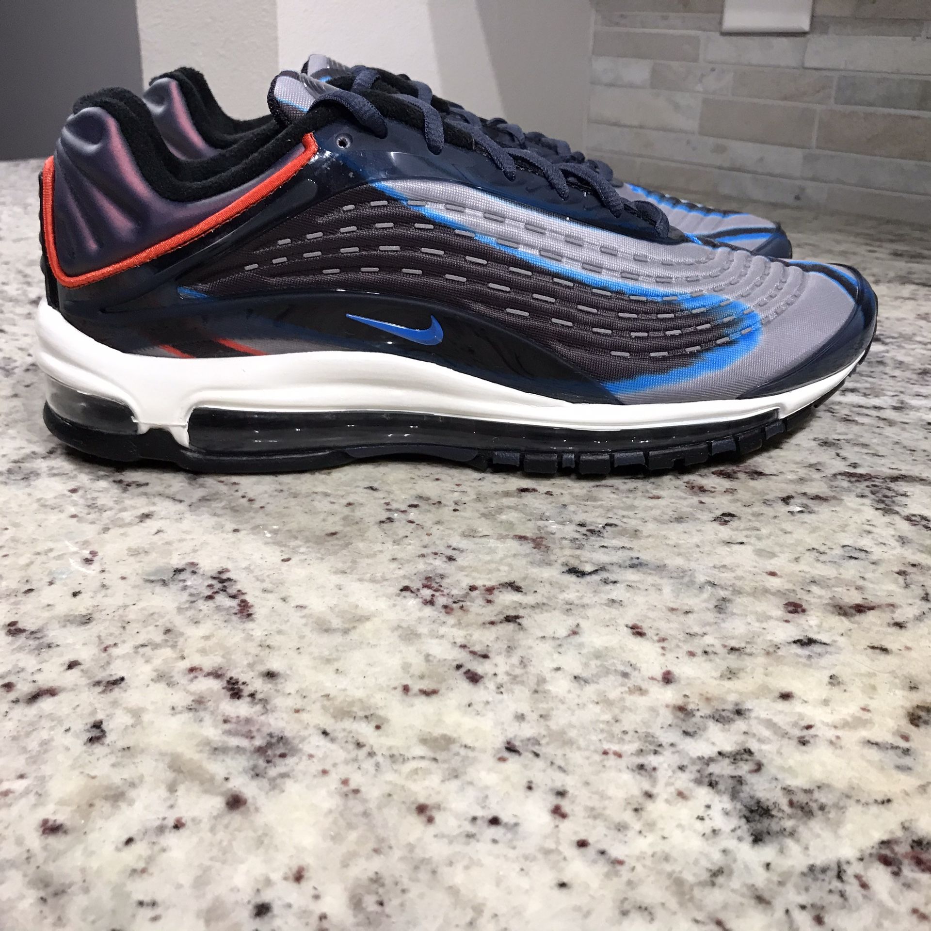 🆕 BRAND NEW Nike Air Max Deluxe Shoes