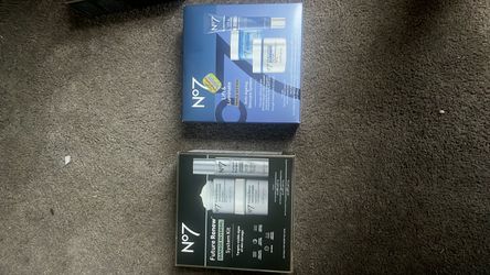 No7 Future renew Damage reversal system kit
