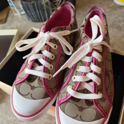 Coach Shoes Size 7