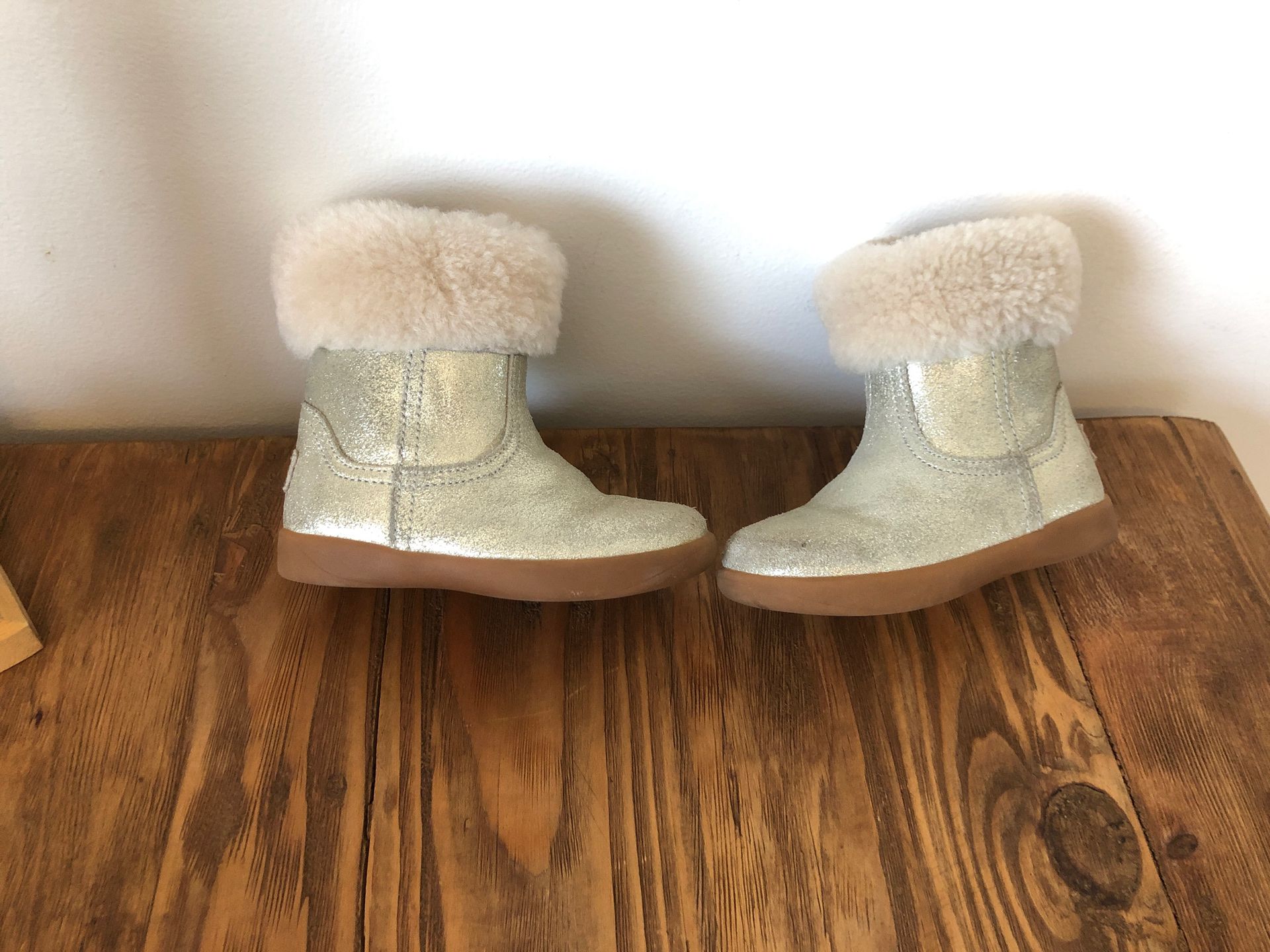 UGG toddler girl boots and seed (Australia) sandals