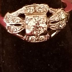 14k Antique 1/2 Carrot Diamond Ring