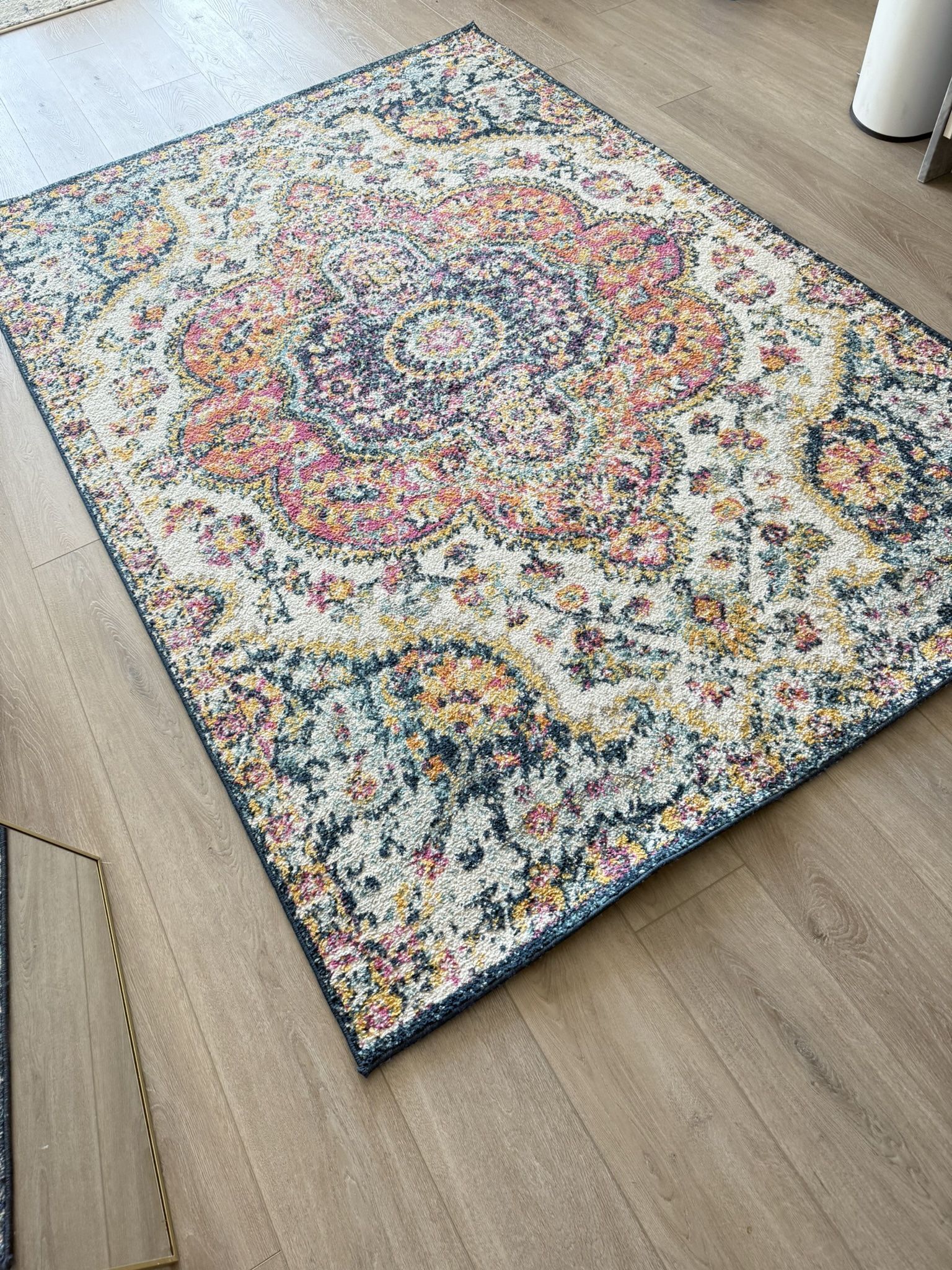 Surya Elaziz Rug 5’3” x 7’6” – Multicolor / colorful rug