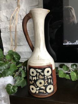 Decorative vase