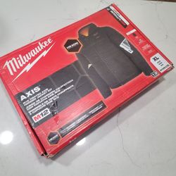 Milwaukee Men's X-Large M12 12-Volt Lithium-Ion Cordless AXIS Black Heated Hooded Jacket Kit with Battery and Charger