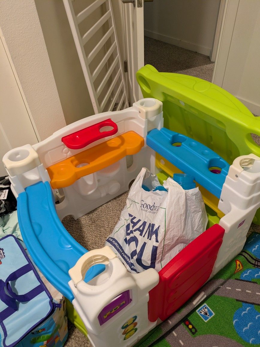 Free Step2 Wonderball Fun House