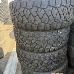 Vendo 285/65/R18 Instacion Y Balance Las 4 Llantas Por $220