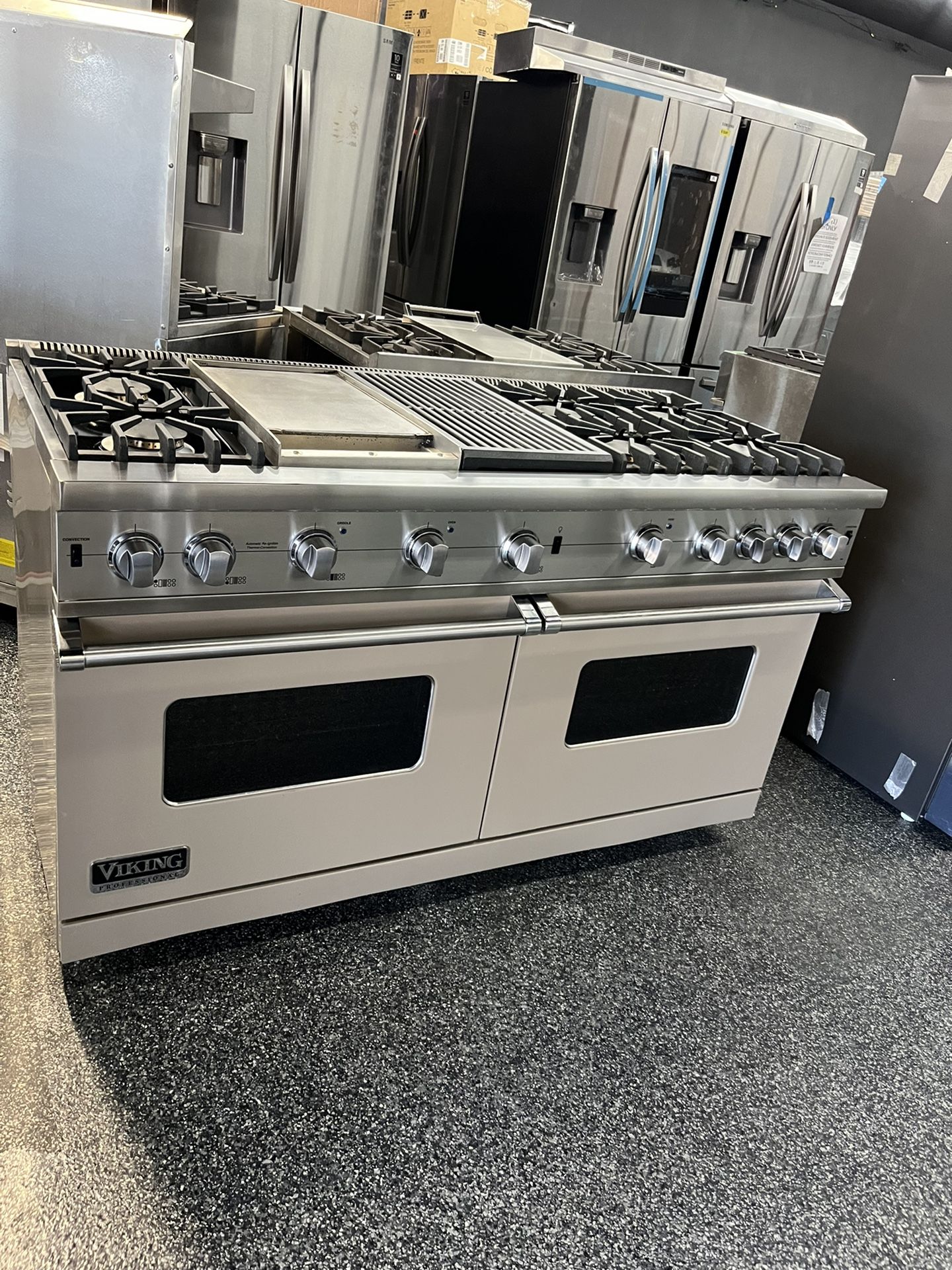 Viking Professional Gas 60 Inch Range With Double Oven