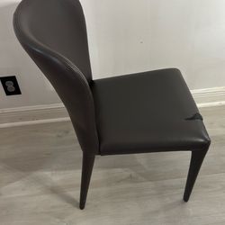 4 leather chairs for dinng table