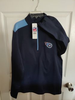 Brand new men's Titan's long sleeve pullover - size medium