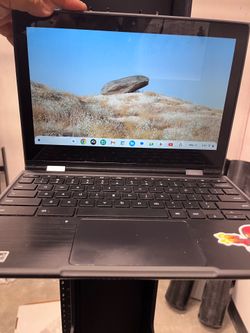 2 in 1 touchscreen Lenovo Google Chrome book with charger
