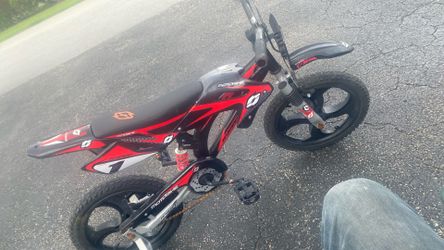 Motobike Bicycle By hyper Training Wheels 4-6 Year Old