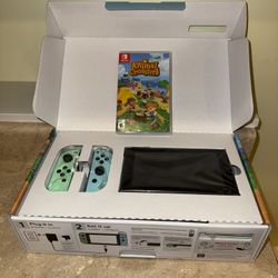 Nintendo Switch Animal Crossing Edition + Game