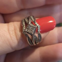 Wedding Ring With Wrap Around Band