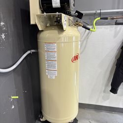 INGERSOLL RAND 60 GAL AIR COMPRESSOR