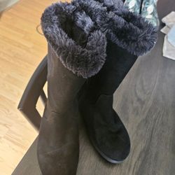 $10 Size 5 Kids Youth Boit Like New Target Brand  