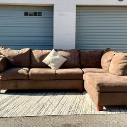 LIKE NEW Brown Sectional Sofa w/ Chaise 🛋️ | FREE Delivery Dallas | Pay at Delivery | No Deposit Needed