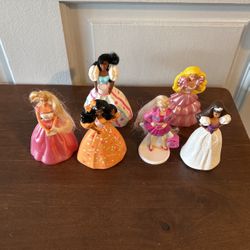 Vintage Mc Donalds Happymeal Barbies 6