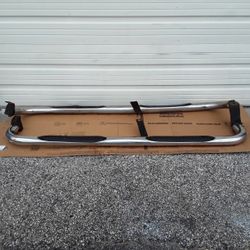 Auto Parts 2004 Chevy 2500HD Pickup Truck Cab 1/2 Running Boards SS OEM Like New. 