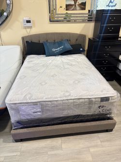 Queen airloom mattress