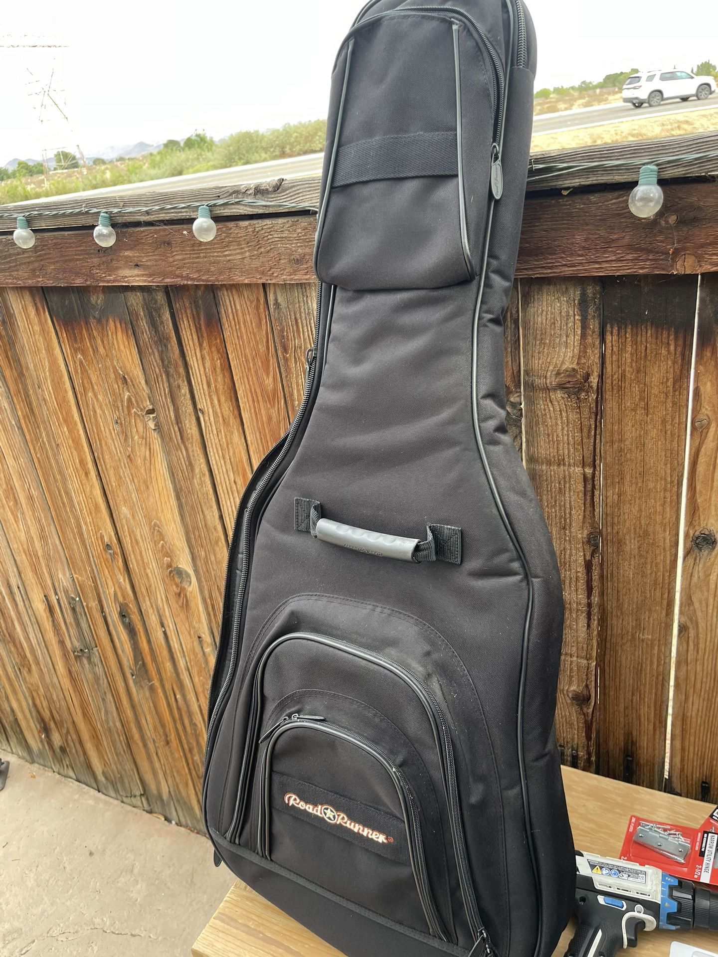 Used Road Runner ELECTRIC GIG BAG Guitar Gig Bag