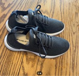 NEW  Fabletics shoes