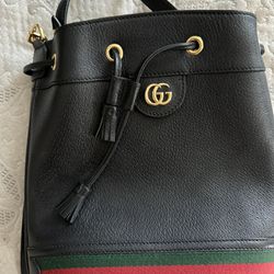 Gucci Bag 100% Authentic 