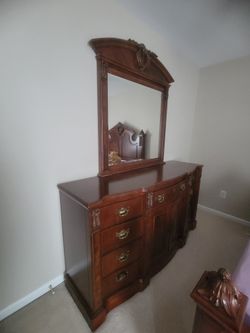 Queen Bedroom Set
