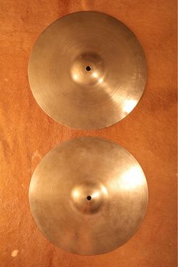 Zildjian 14” Avedis Hi-Hats (Pair)