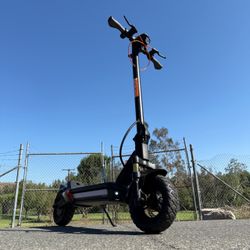 Electric scooter