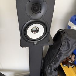 Yamaha HS5 And Stands 
