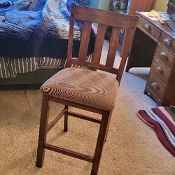 6 Counter Heighth Chairs!